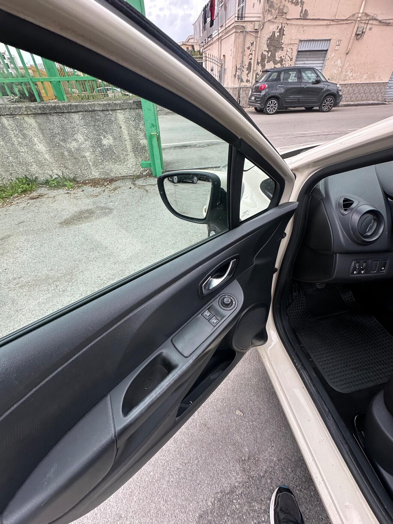 Renault Clio dCi 8V 75CV Start&Stop 5 porte Energy Life