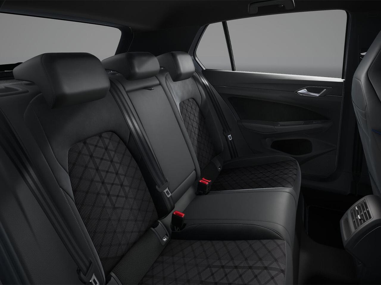 Volkswagen Golf 2.0 tdi r-line plus 150cv dsg