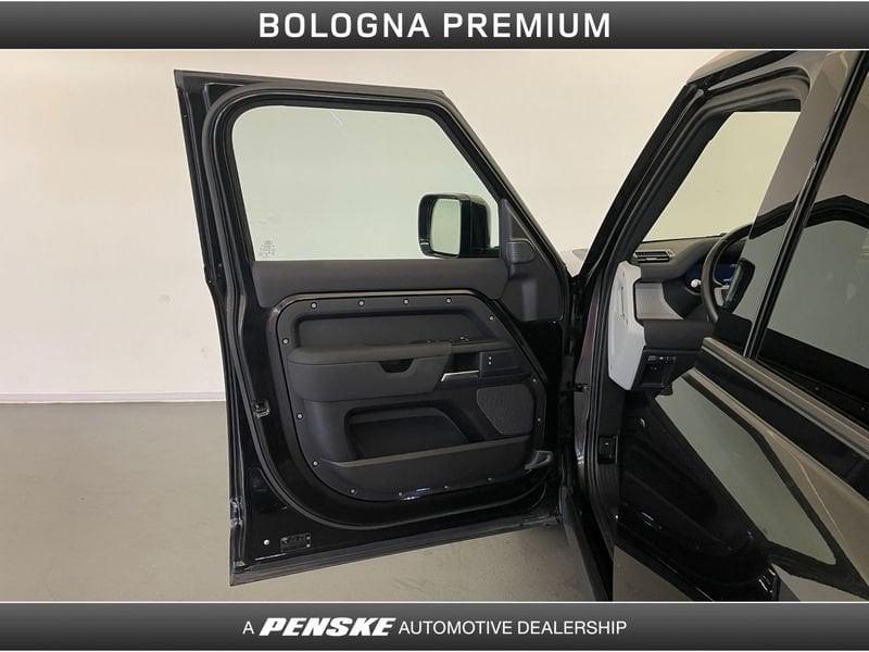 Land Rover Defender Defender 110 3.0D I6 250 CV AWD Auto X-Dynamic S