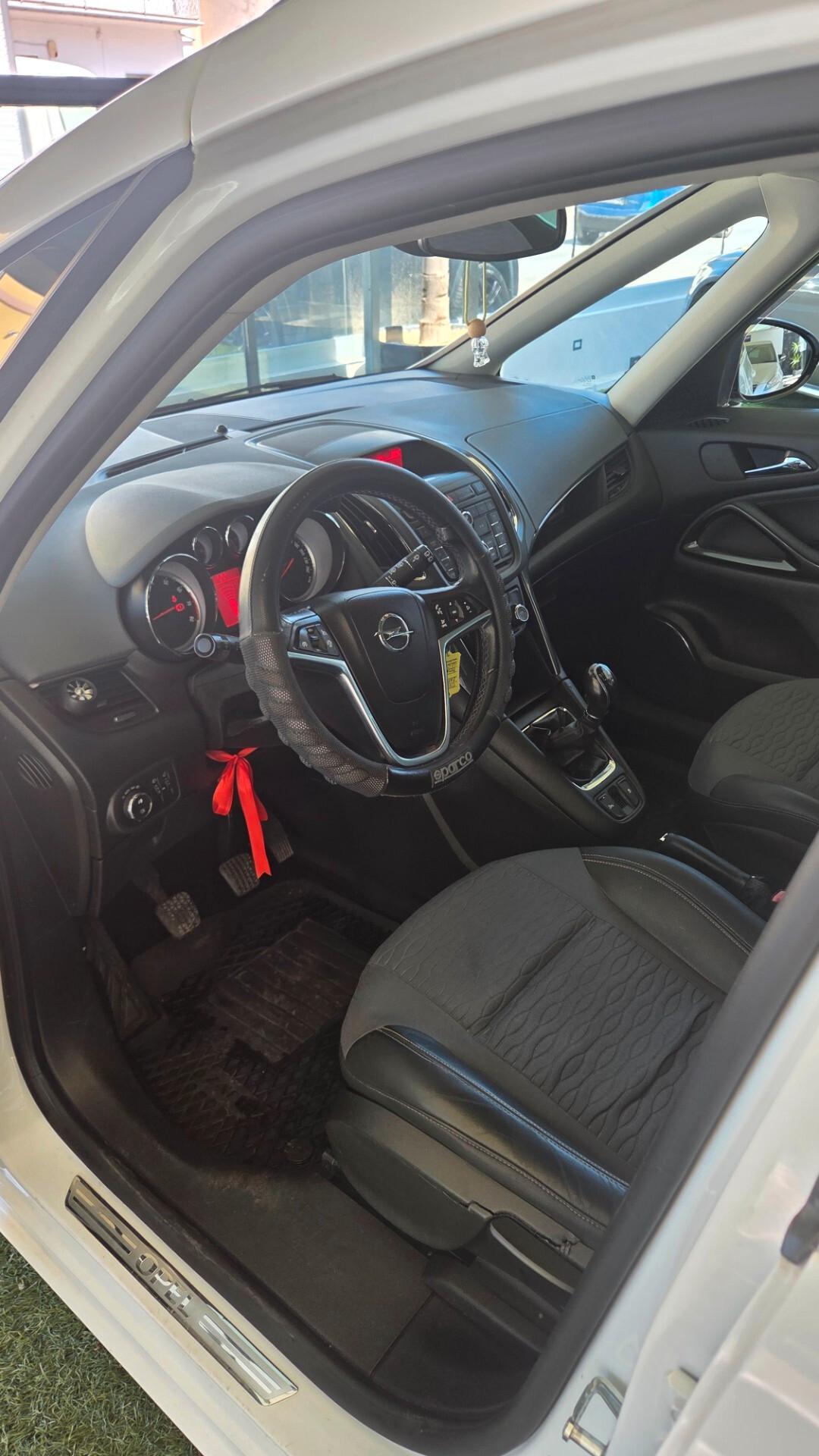 Opel Zafira Zaira tourer/ 1.6 cosmo ecoM 150cv