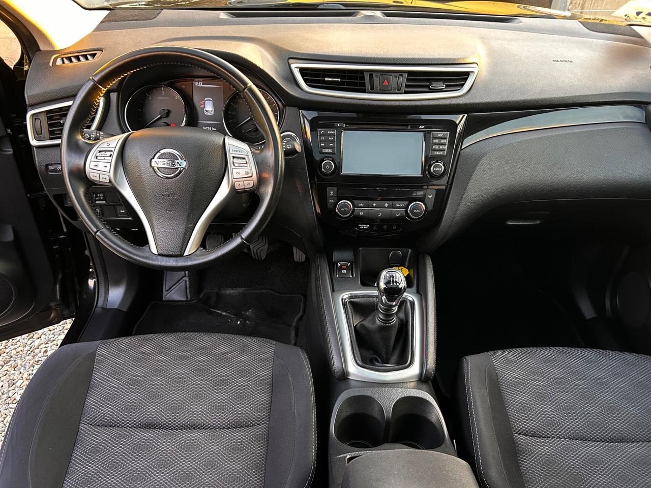 Nissan Qashqai 1.6 dCi 2WD 360 *FULL*TETTO*NAVI*CAMERA*