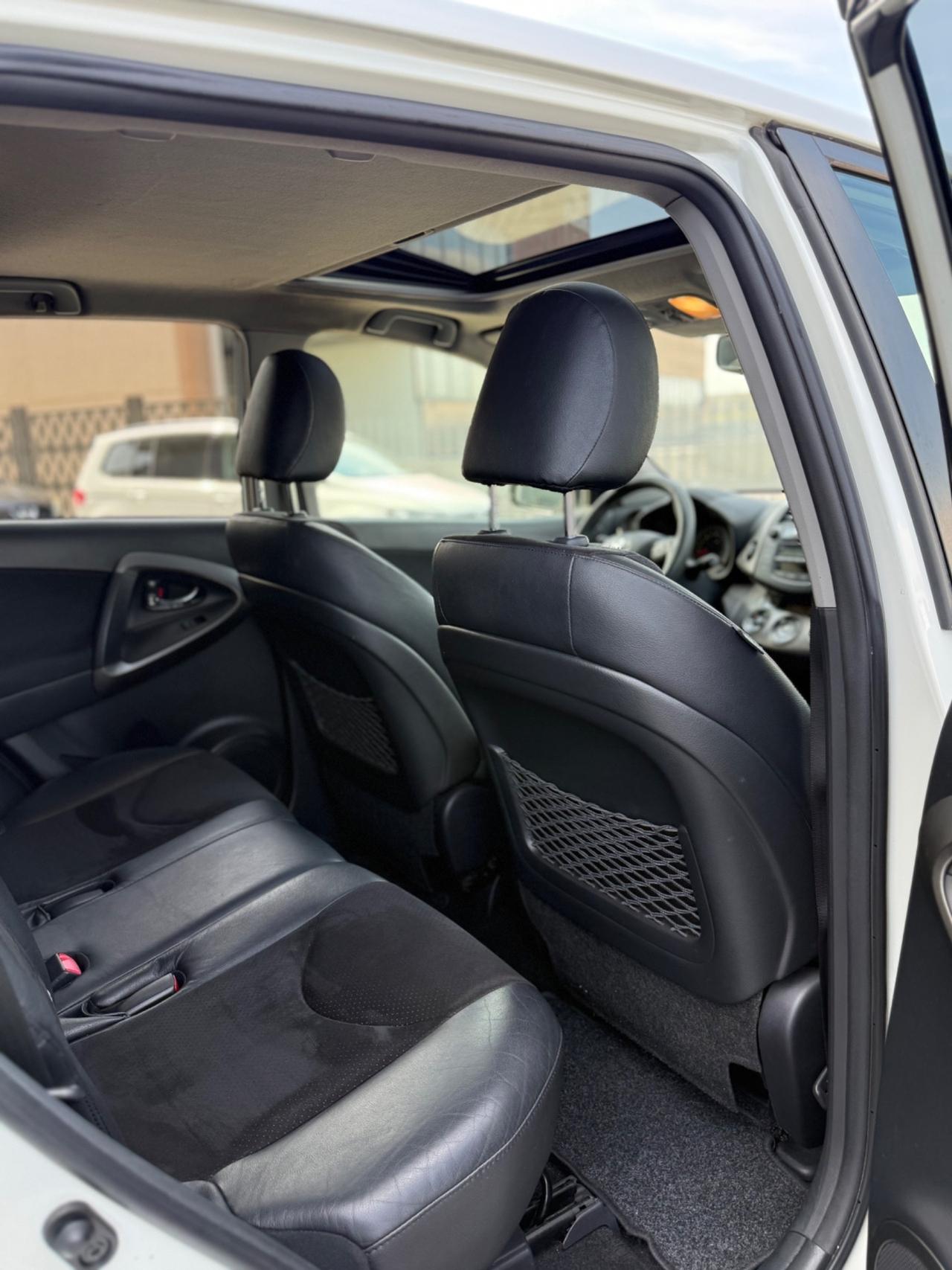 Toyota RAV 4 RAV4 Crossover 2.2 D-4D 150 CV DPF Exclusive