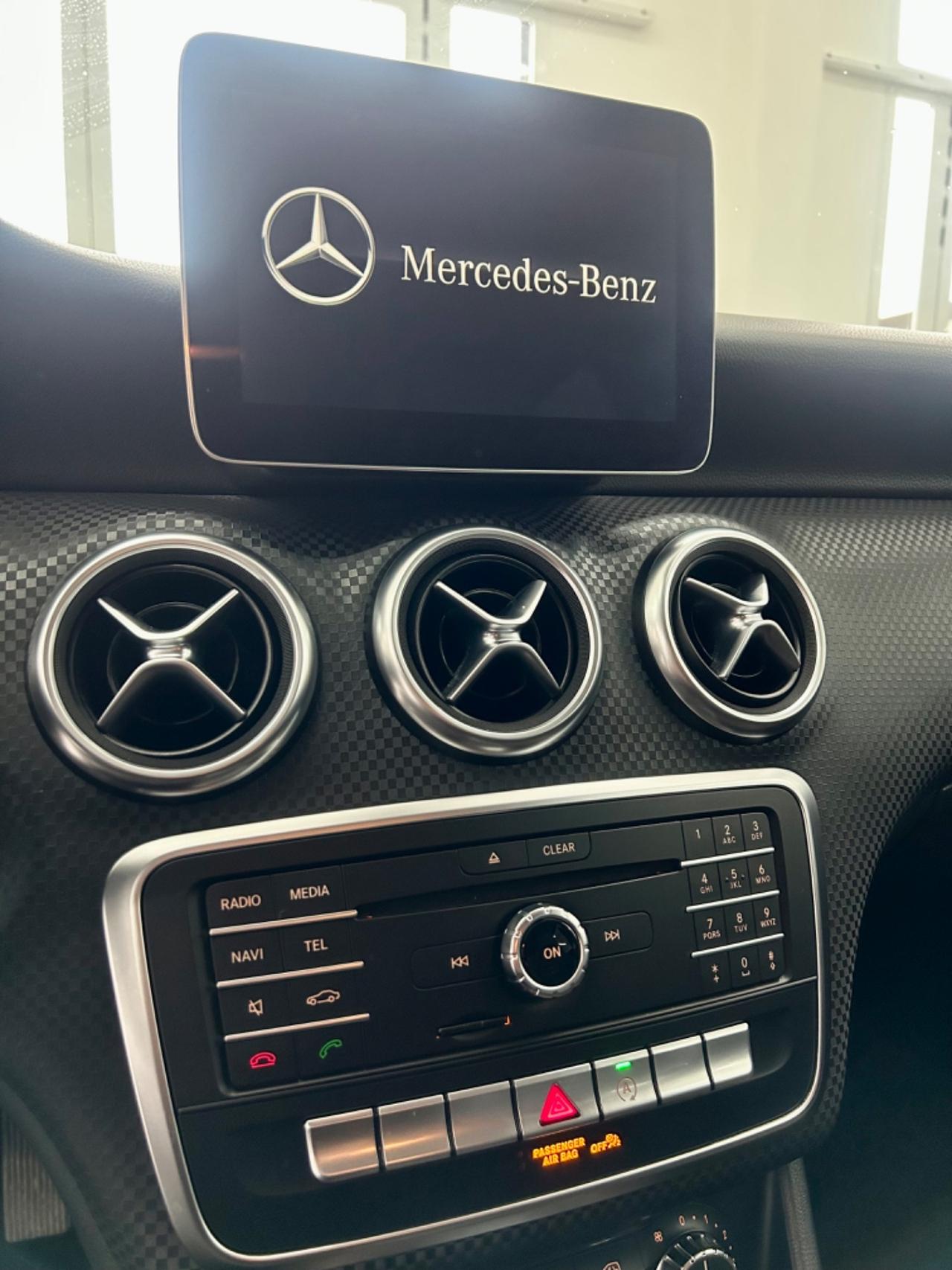 Mercedes-benz CLASSE A 180 d Sport finanziabile