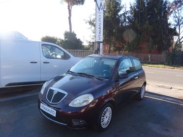 Lancia Ypsilon 1.4 Argento ((KM 26000)) OK NEOP.