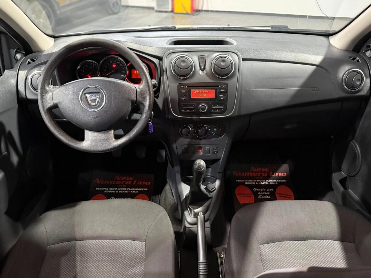 Dacia Sandero 1.2 benzina 75CV Serie Speciale Laureate Family