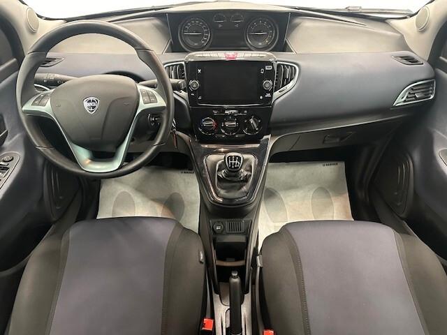 Lancia Ypsilon 1.0 5 porte *NEOPATENTATI* 16.000 KM * 2023 *