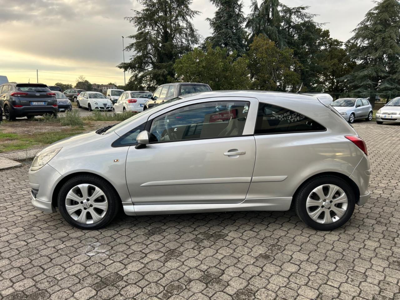 Opel Corsa 1.3 CDTI 3P.|NEOPATENTATI