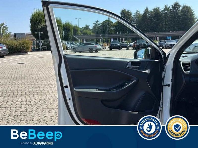 Hyundai i20 5P 1.2 BLACKLINE 84CV