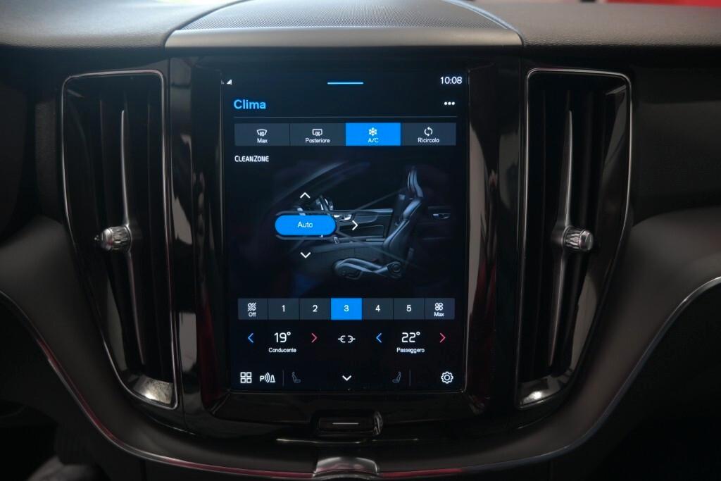 VOLVO XC60 2.0D 197CV B4 (D) AUTOMATIC BUSINESS SPORT ( FARI LED - COCKPIT - CARPLAY - CRUISE - SENSORI POST. - CERCHI 18)