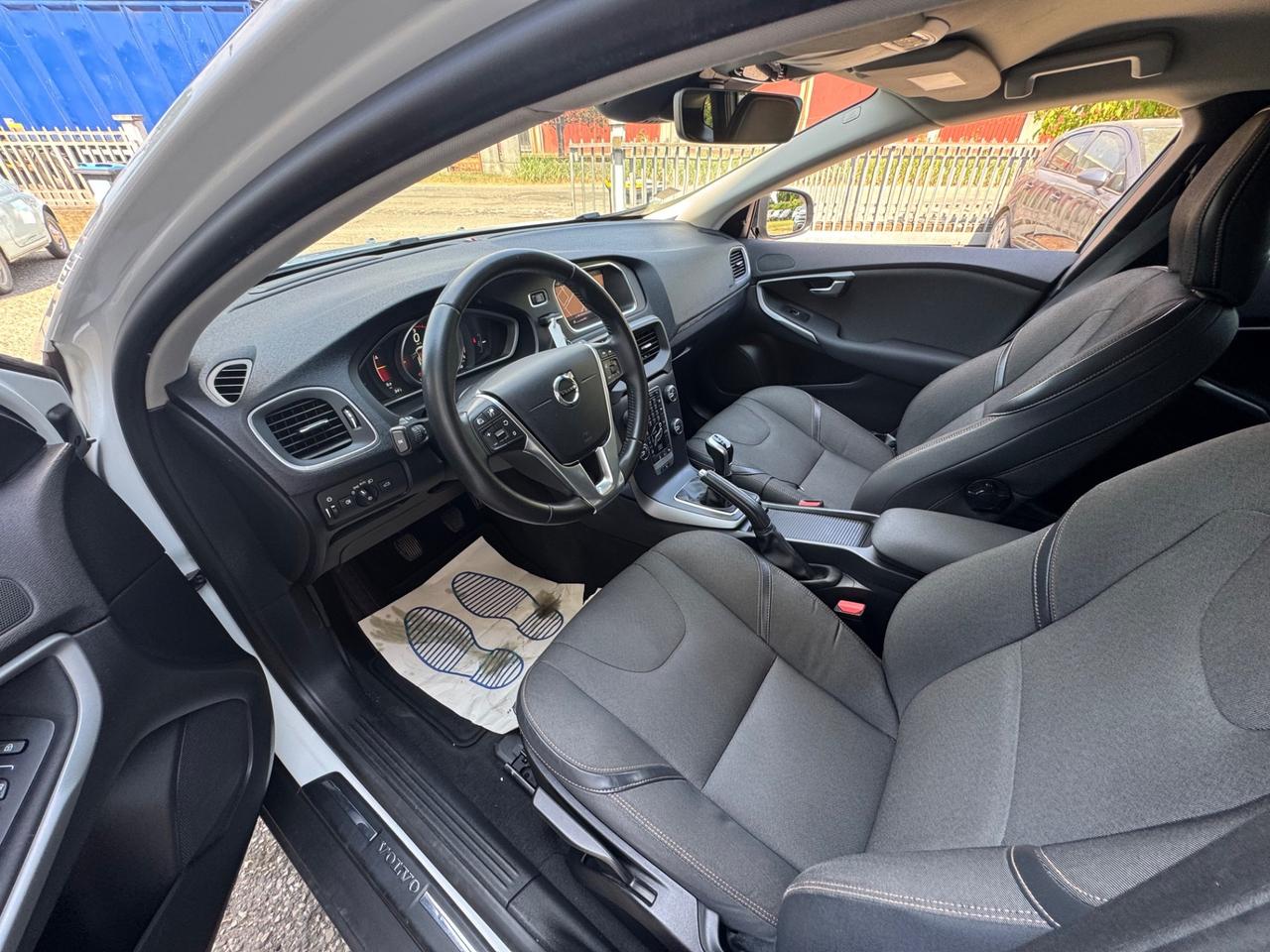 Volvo V40 Cross Country D2 Plus