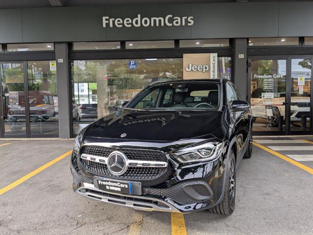 MERCEDES-BENZ GLA 180 d Automatic Sport