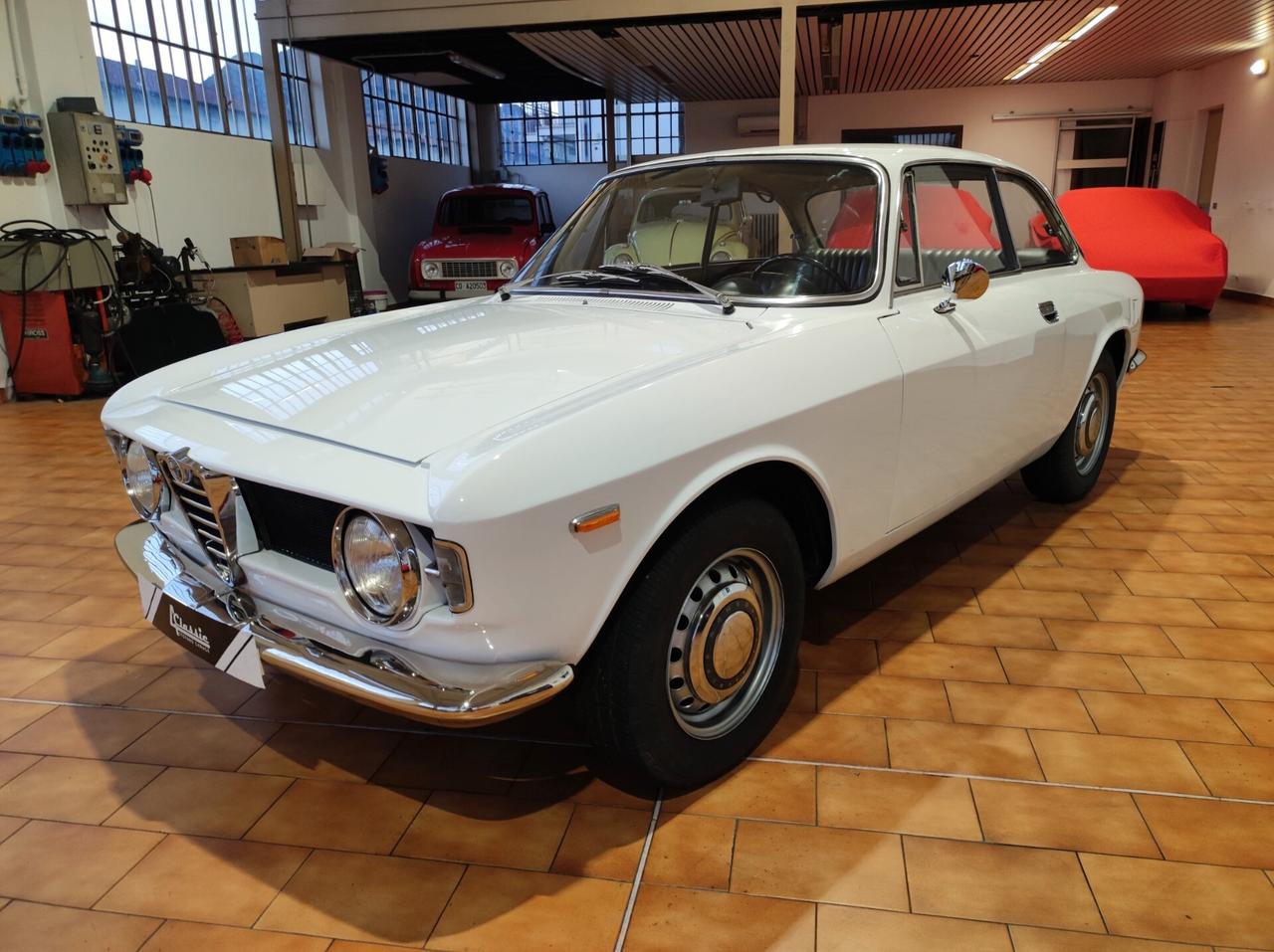 Alfa Romeo GT Gt1300Junior - Scalino - Restauro totale