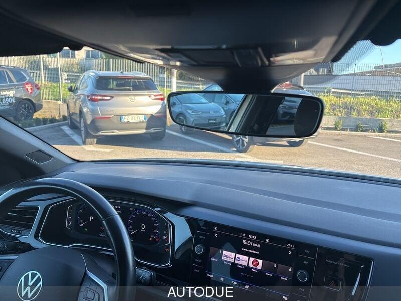 Volkswagen Polo VI 2022 1.0 tsi R-Line 95cv dsg