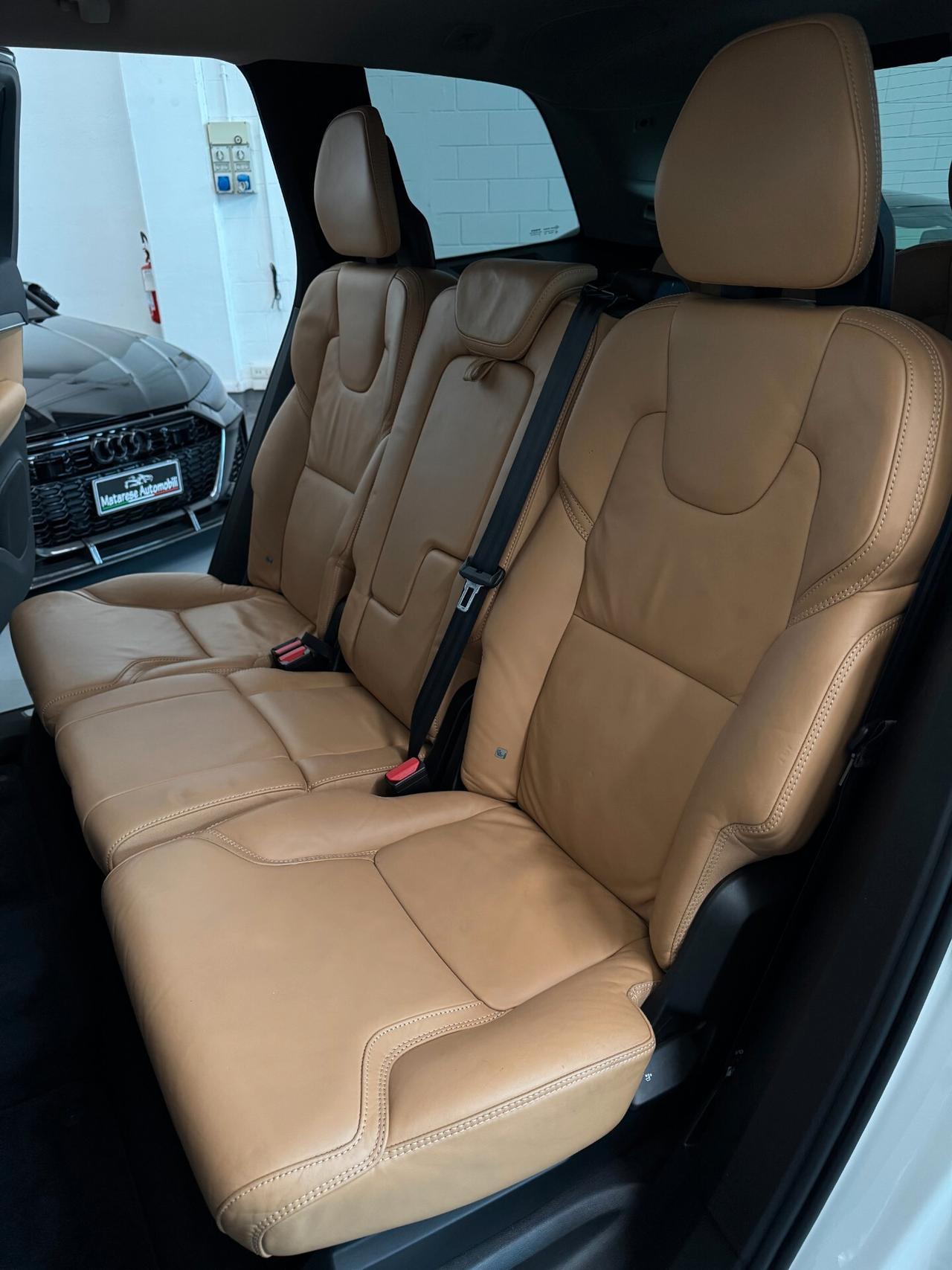 Volvo XC90 D5 2.0cc 224cv 7 Posti INSCRIPTION Full Led Pelle