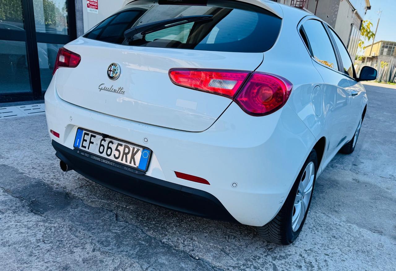 Alfa Romeo Giulietta 1.6 JTDm-2 105 CV Exclusive