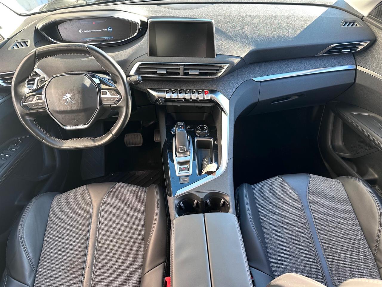 Peugeot 3008 BlueHDi 120 EAT6 S&S Allure