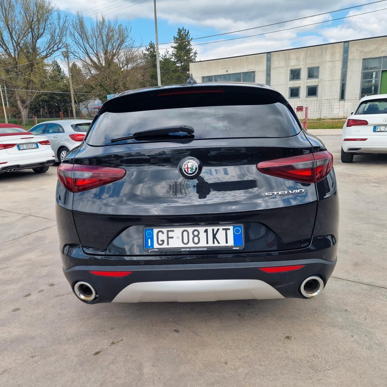 Alfa Romeo Stelvio 2.2 Turbodiesel 160 CV N1 AUTOCARRO 5 POSTI UNIPROPRIETARIO