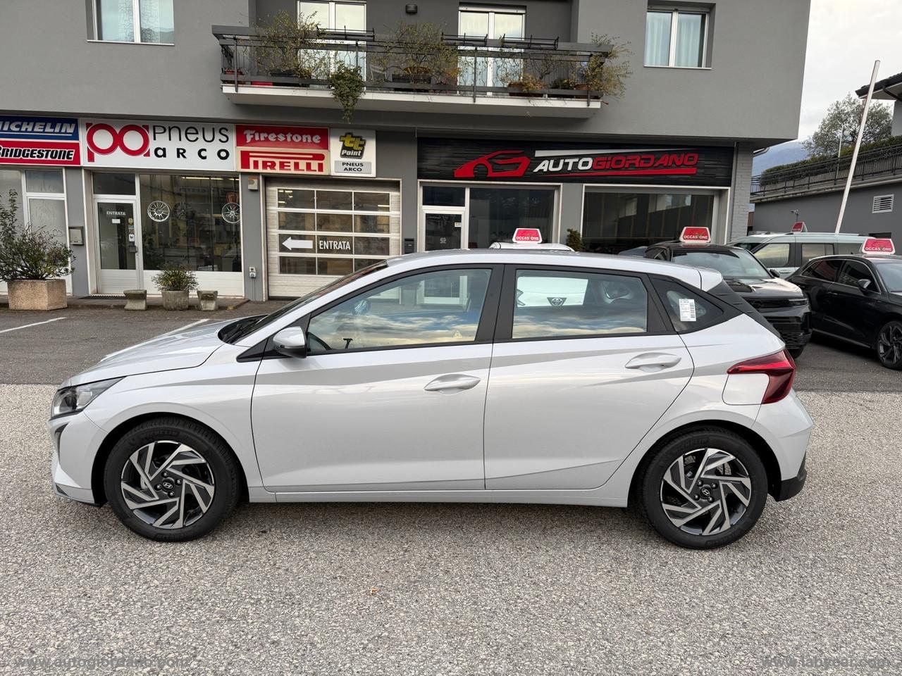 HYUNDAI i20 1.2 MPI MT GPL Connectline LUMEN GREY PEARL