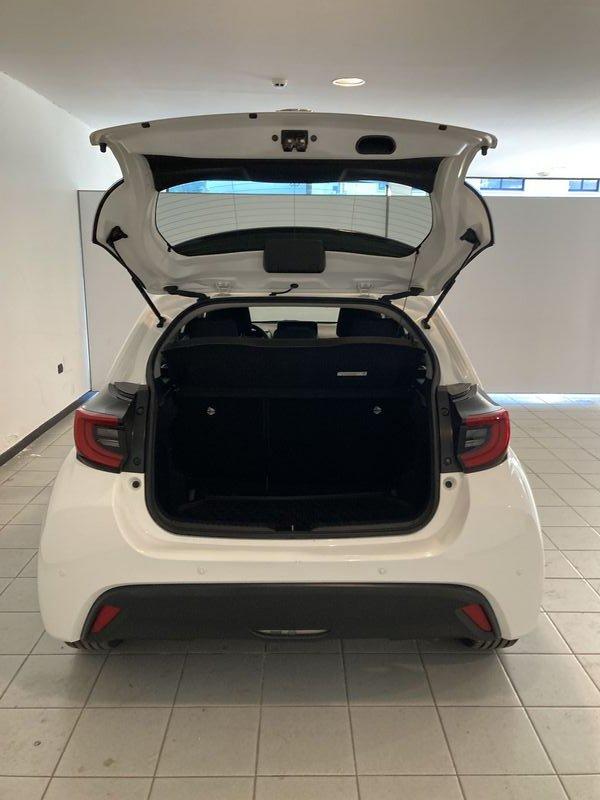 Toyota Yaris Hybrid Trend MY22