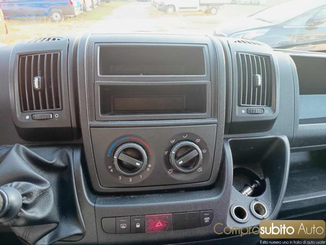 PEUGEOT Boxer 330 2.2 BlueHDi 120 S&S PC-TM Furgone