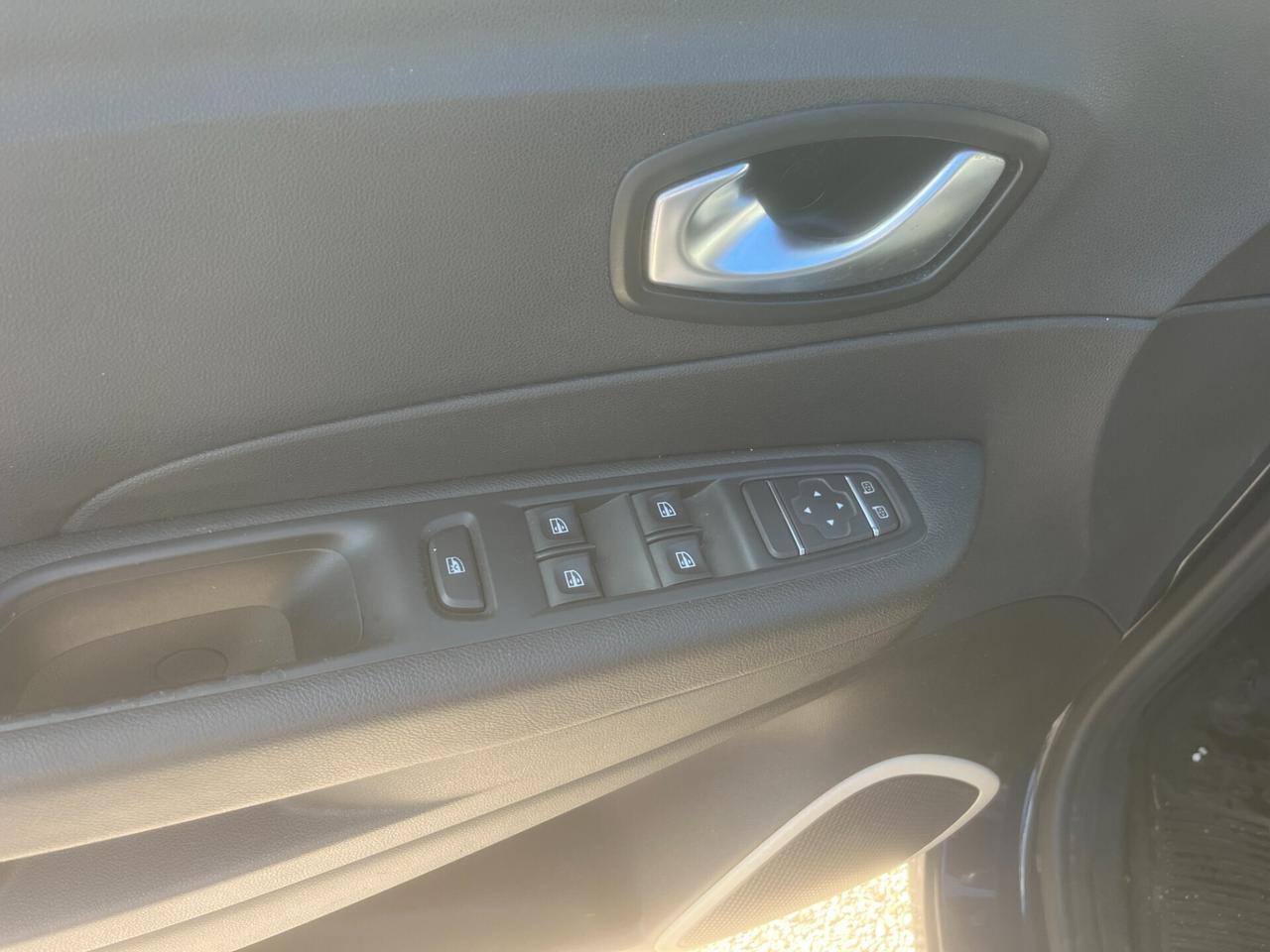 Renault Captur dCi 8V 90 CV EDC Sport Edition2