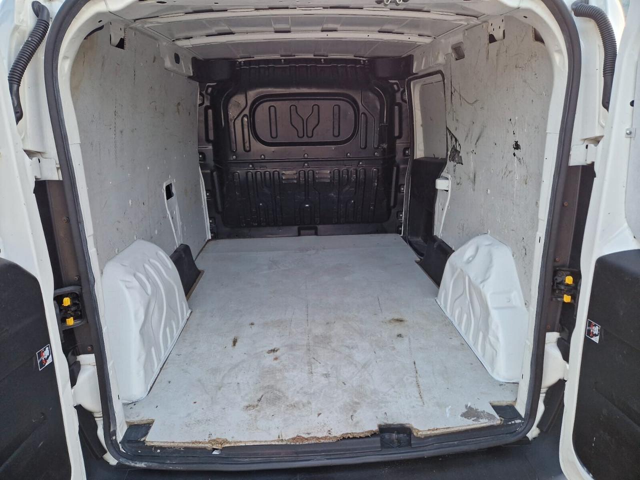 Opel Combo 1.3 CDTi 90CV PL-TN Blitz N1