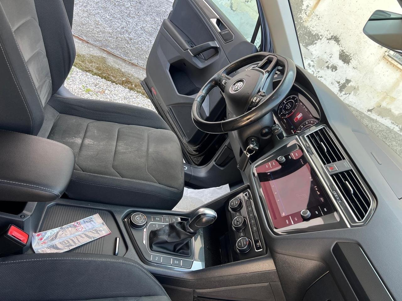 Volkswagen Tiguan 2.0 TDI SCR DSG 4MOTION Business BMT