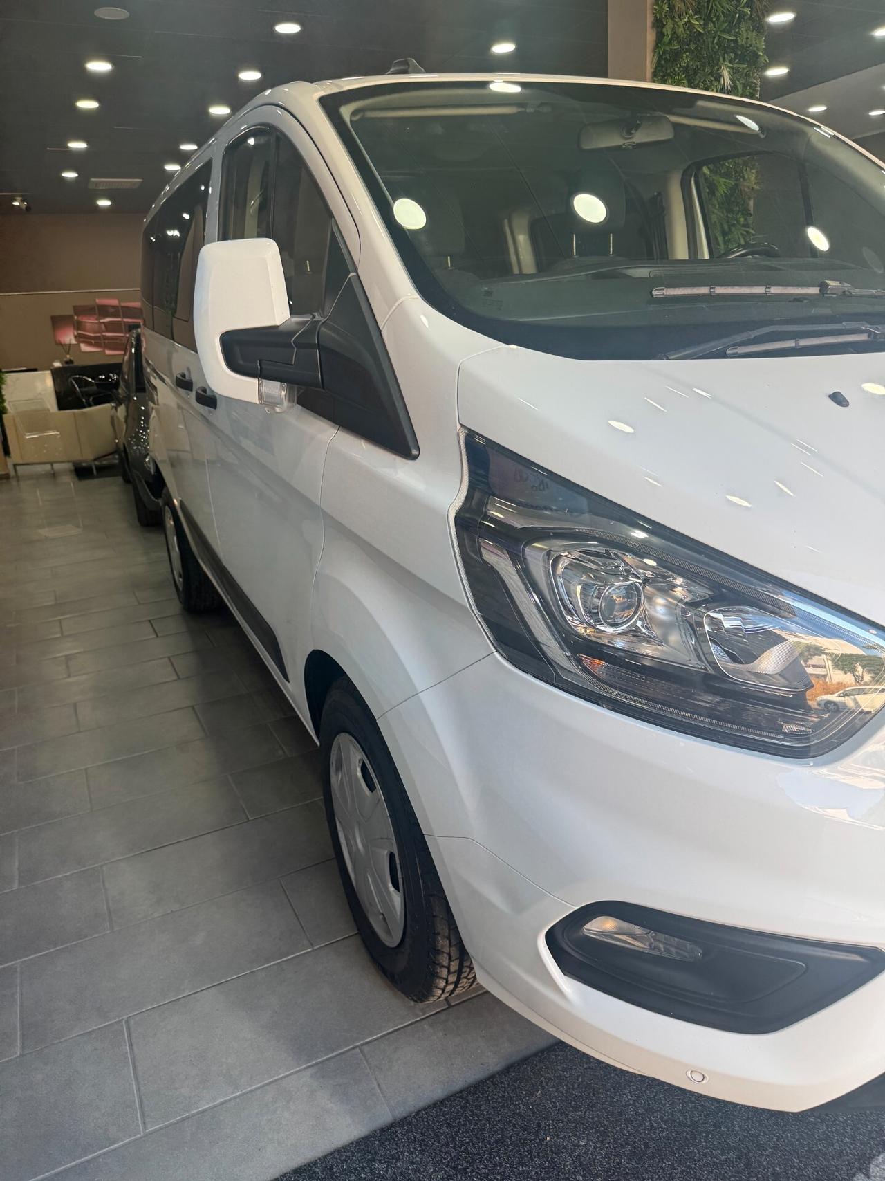 Ford Transit Custom 320 2.0 EcoBlue 130cv PC Combi Trend - 9 posti