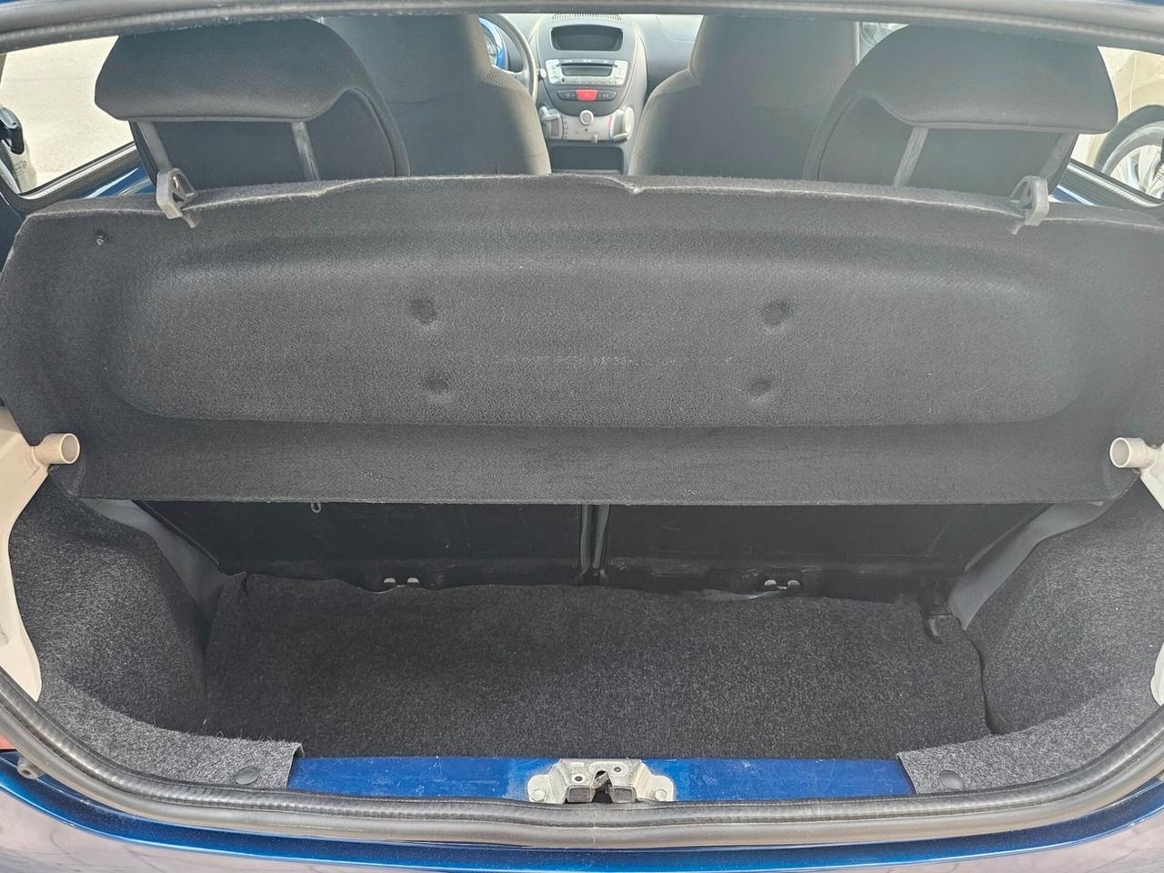 TOYOTA AYGO 1.0 60CV SOL AUTOMATIK