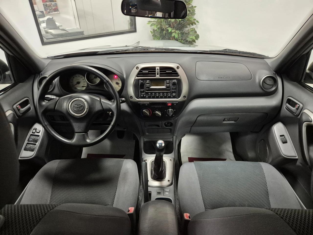 Toyota RAV4 2.0 Tdi D-4D cat 5 porte Sol