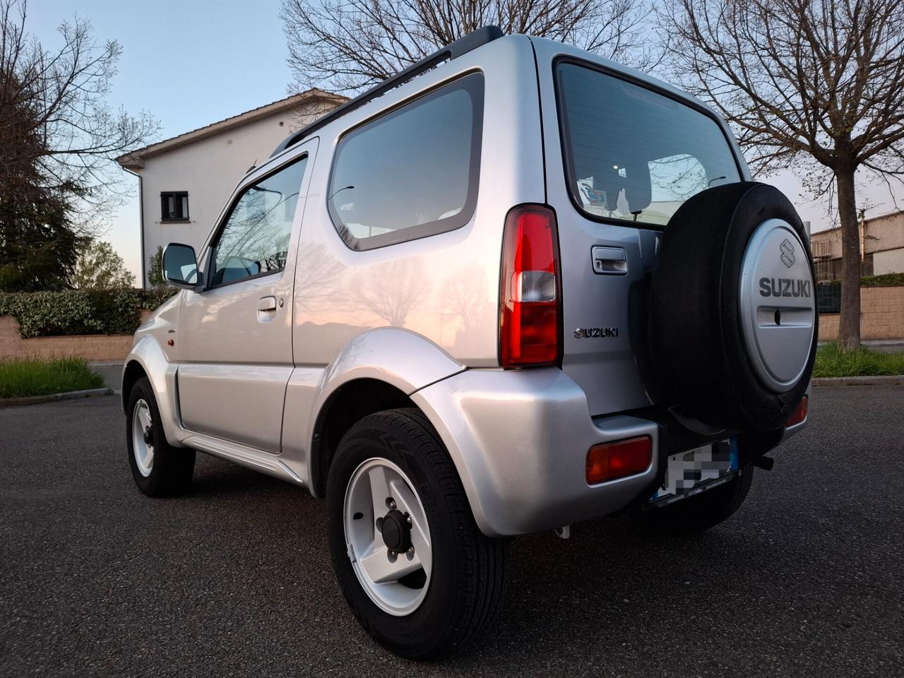 Suzuki Jimny 1.3i 16V cat 4WD JLX Special