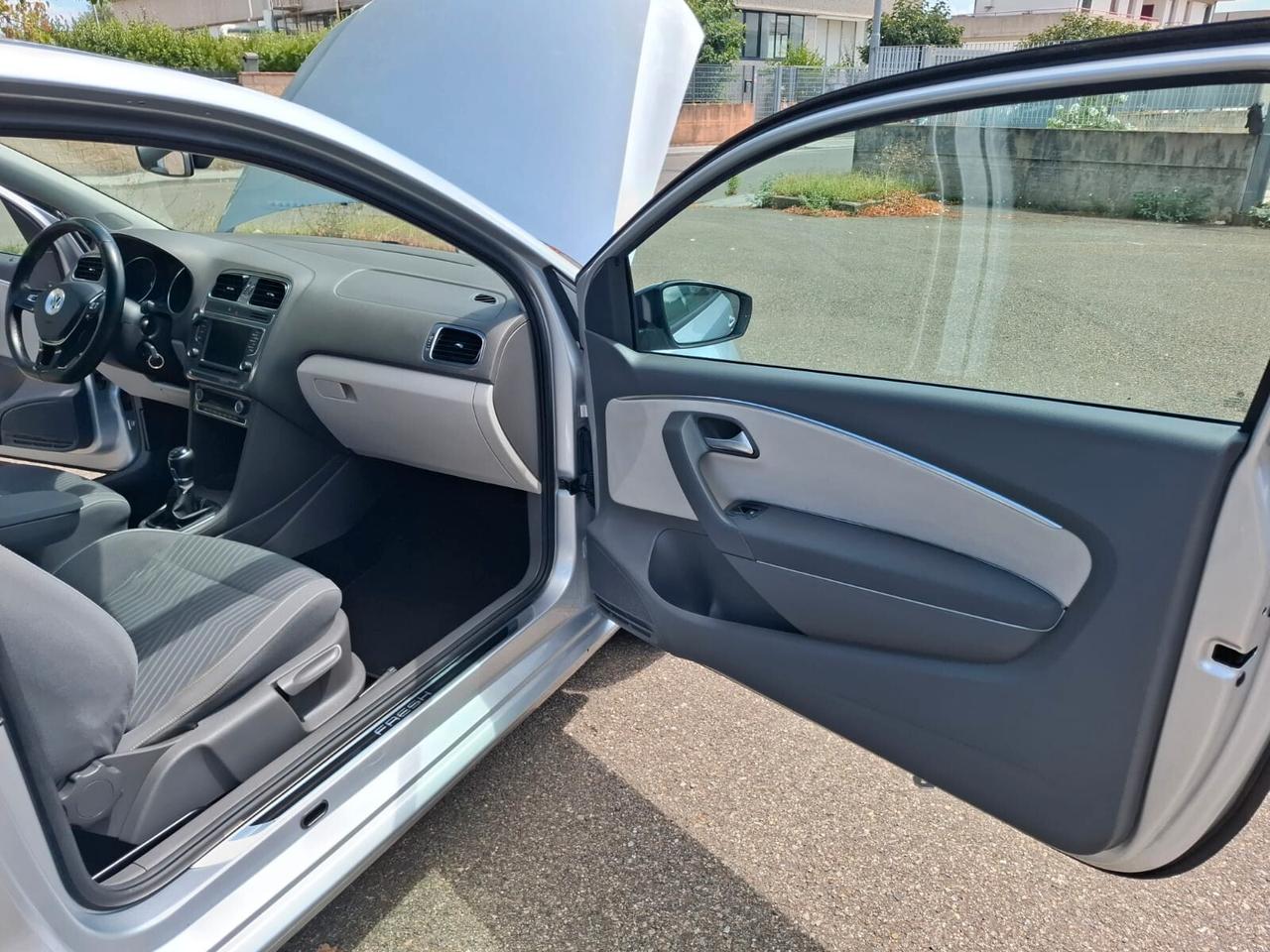 Volkswagen Polo 1.0 3 porte 2015 SOLO 129.000 KM