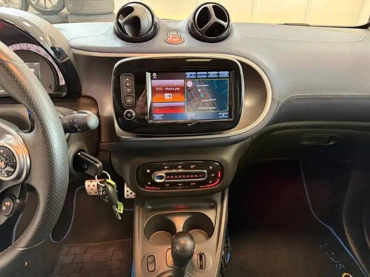 Smart ForTwo 0.9 t Limited Blue Paris