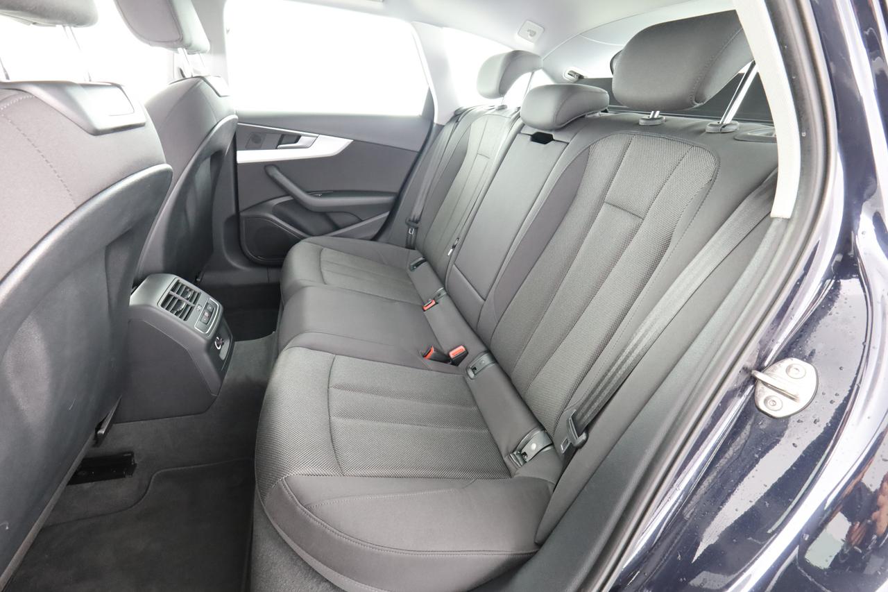 AUDI A4 5ª serie A4 Avant 2.0 TDI 150 CV S tronic Business