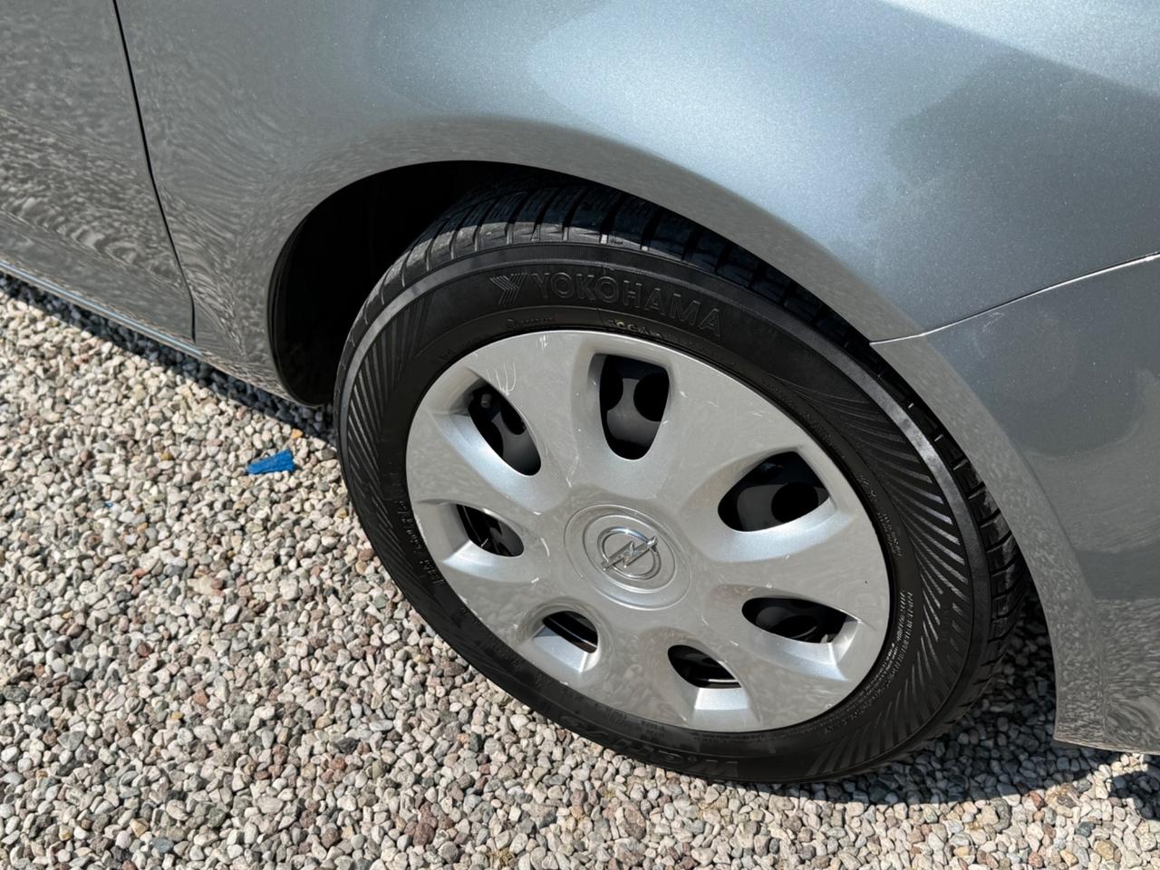 Opel Corsa 1.2 5 porte Cosmo