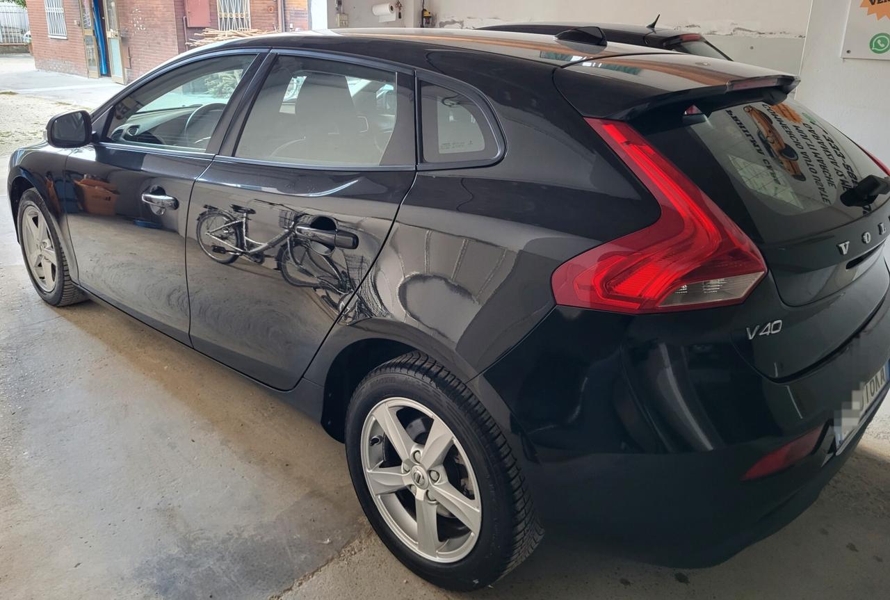 Volvo V40 D3 Momentum