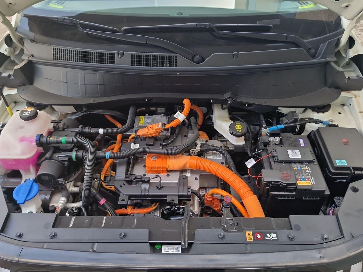 HYUNDAI INSTER CROSS EV 49kwh + P.P.