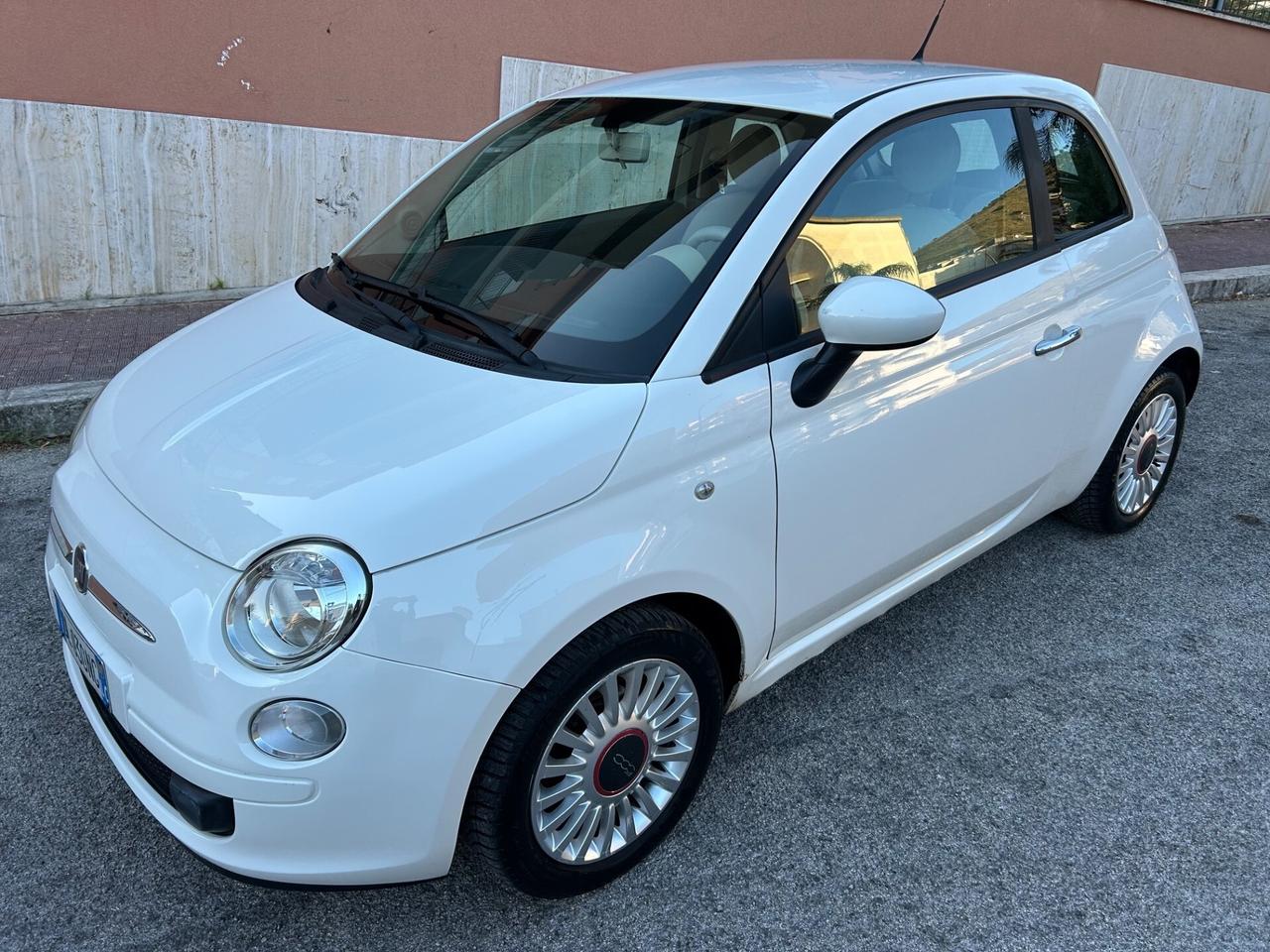 Fiat 500 1.2 Lounge ideale per neopatentati