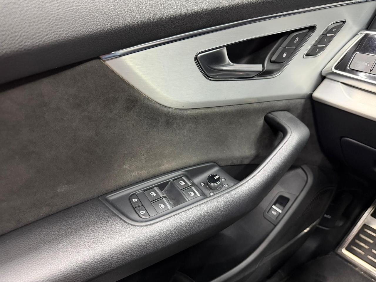 Audi Q8 3.0 TDI Mild Hybrid – 2020 – 238 CV – Full Optional