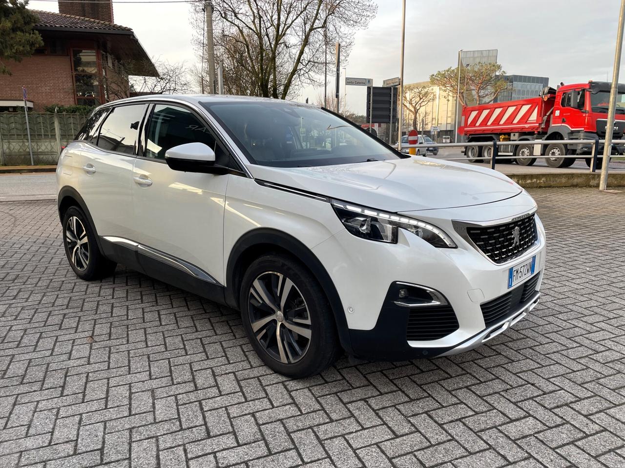 Peugeot 3008 BlueHDi 120 S&S Allure **54.900Km**