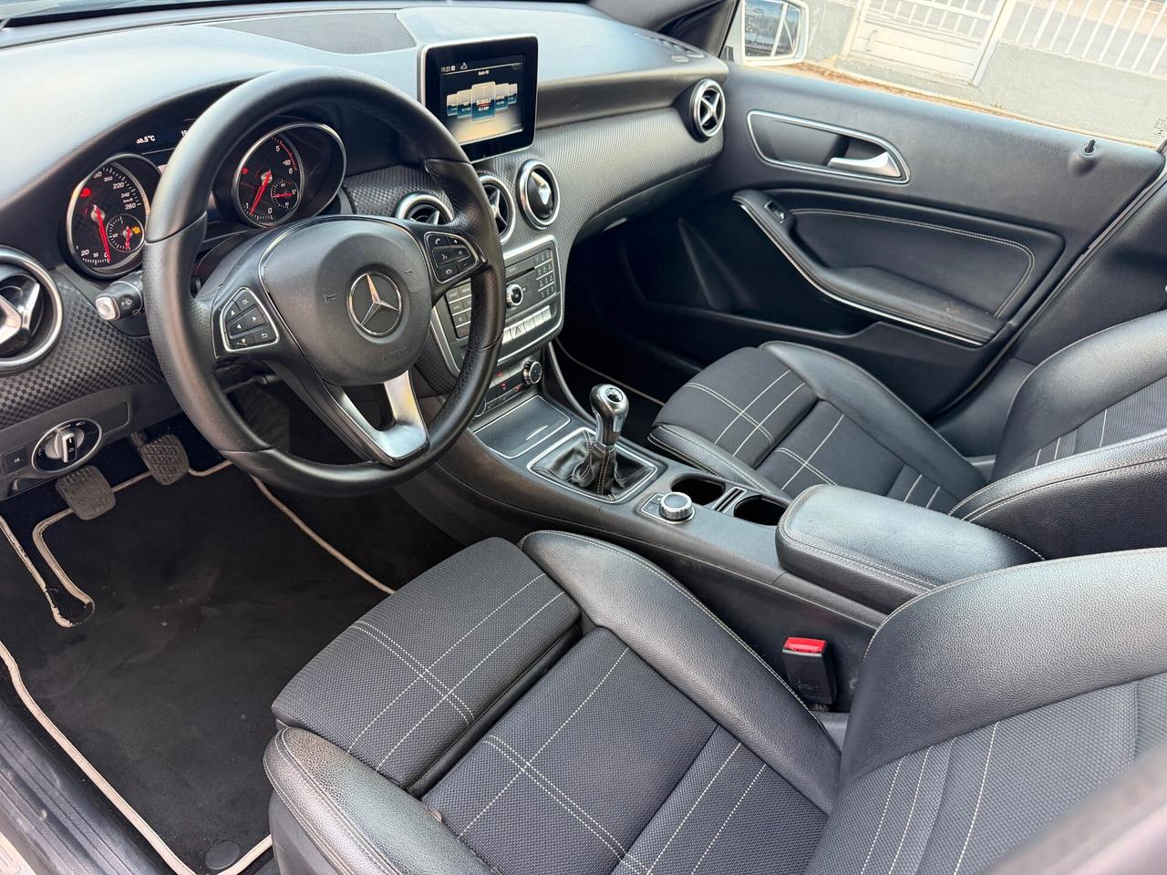 Mercedes-benz A 180 d Sport NAVI