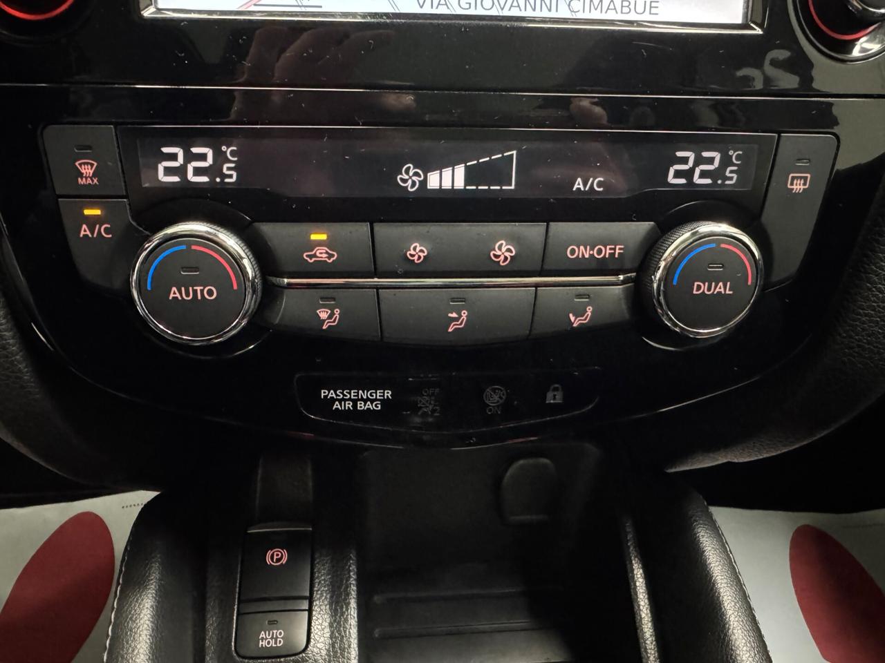 Nissan Qashqai N-Connecta / 1.5 dCi 115cv / TETTO / NAVI / GANCIO TRAINO