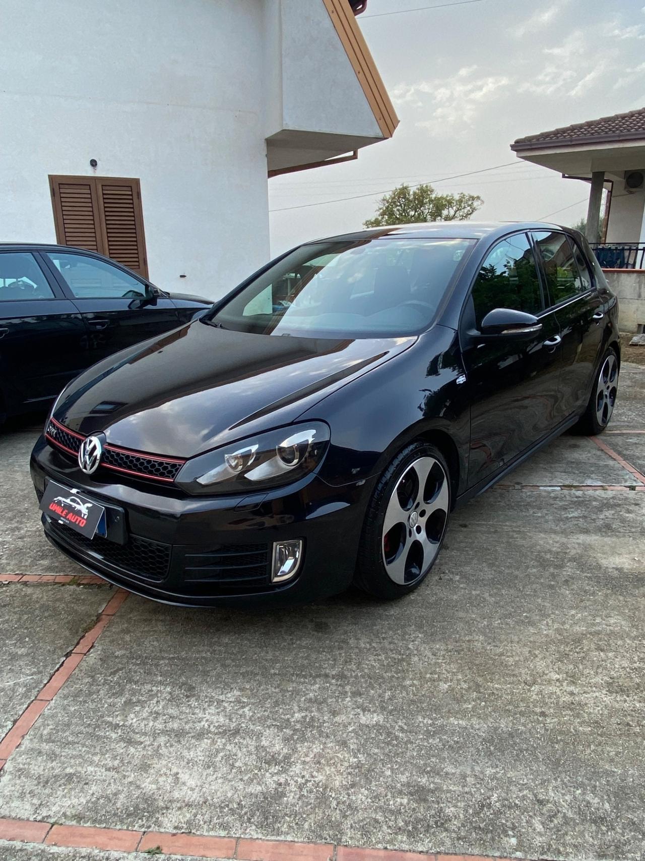 Volkswagen Golf GTI 2.0 TSI 5p.