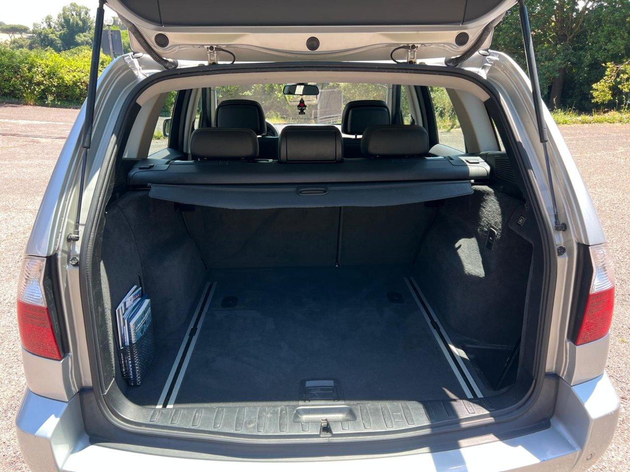 BMW X3 xdrive30i (3.0si) Futura