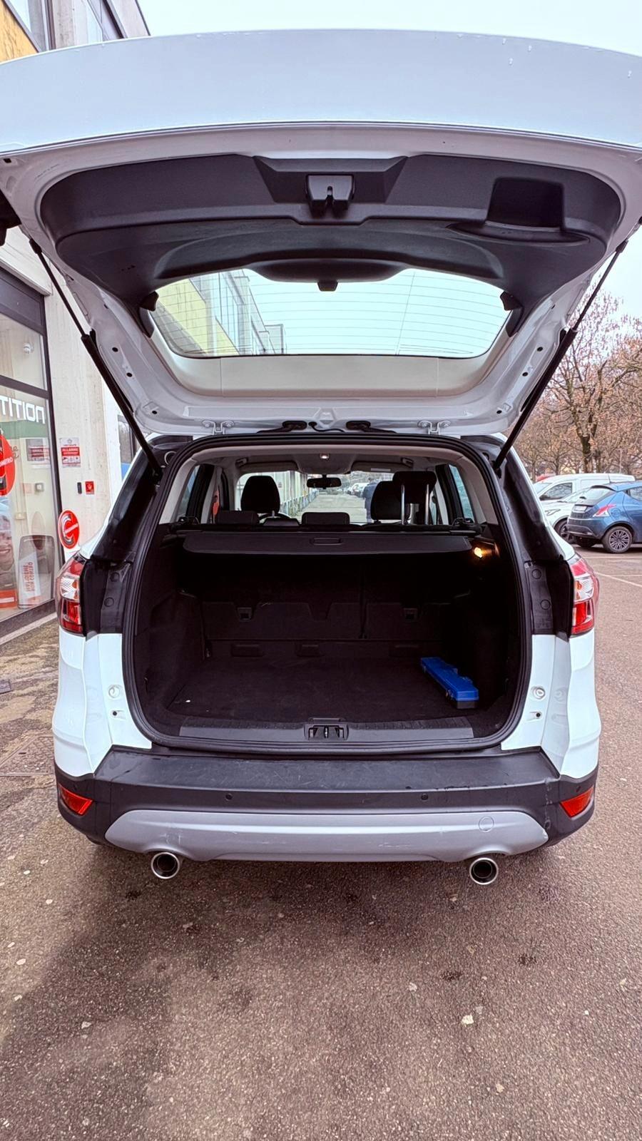 Ford Kuga 1.5 TDCI 120 CV S&S 2WD Plus