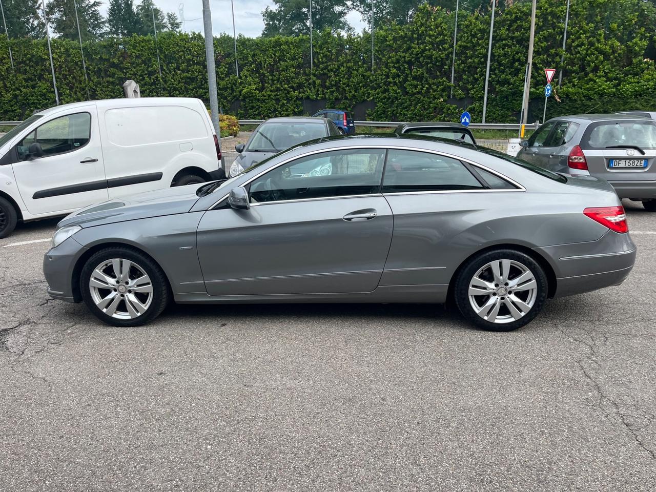 E220CDI Coupe/170CV/Euro5B con FAP/cambio automatico/unico proprietario