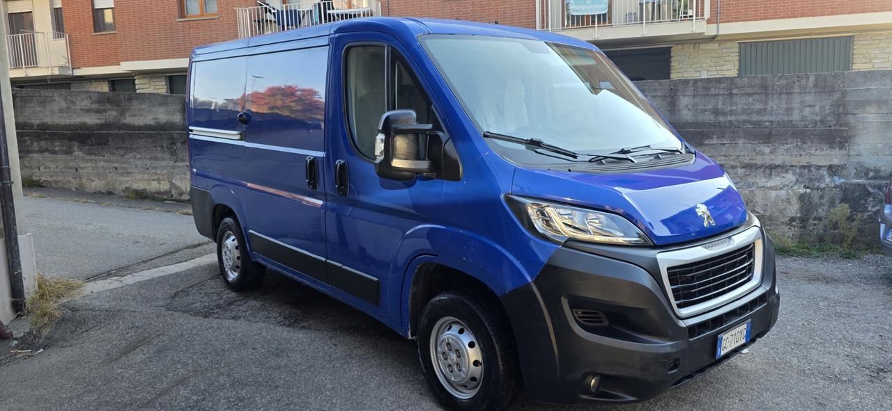 Peugeot Boxer 330 2.2 BlueHDi 140 S&S PC-TN Furgone