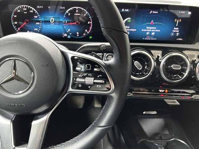 Mercedes-Benz A 180 A 180 d Automatic Sport