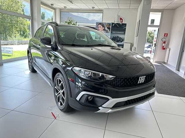 Fiat Tipo 1.5 Hybrid DCT 5 porte Cross KM0