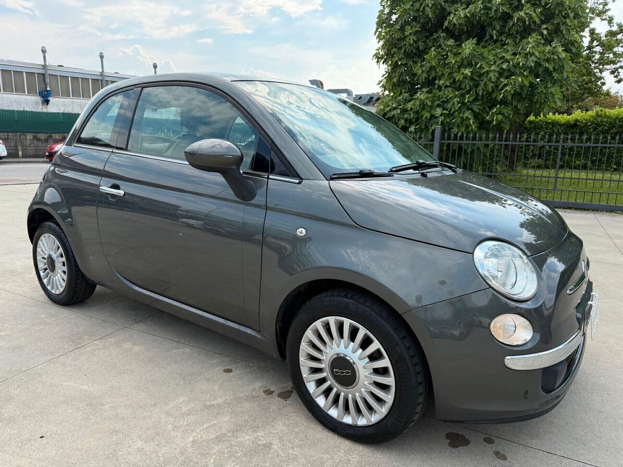 FIAT 500 1.2 Lounge neo-patentati
